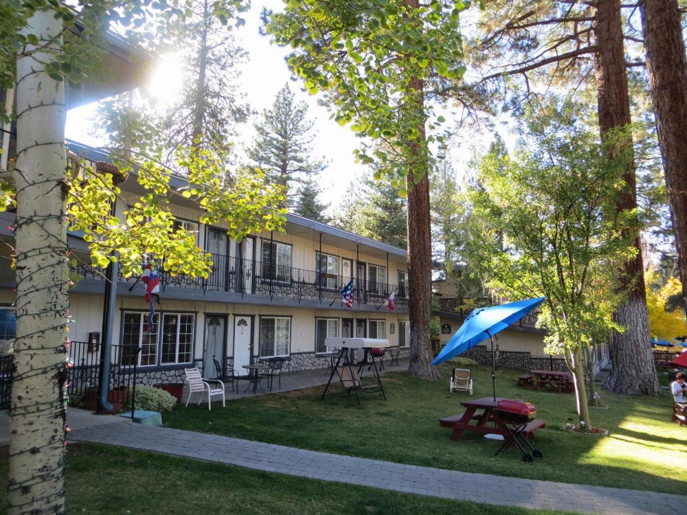 Americana Village Suites Main image